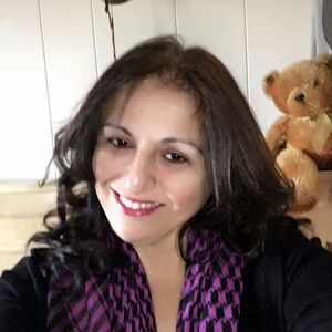 Meet your Posher, Fairouz